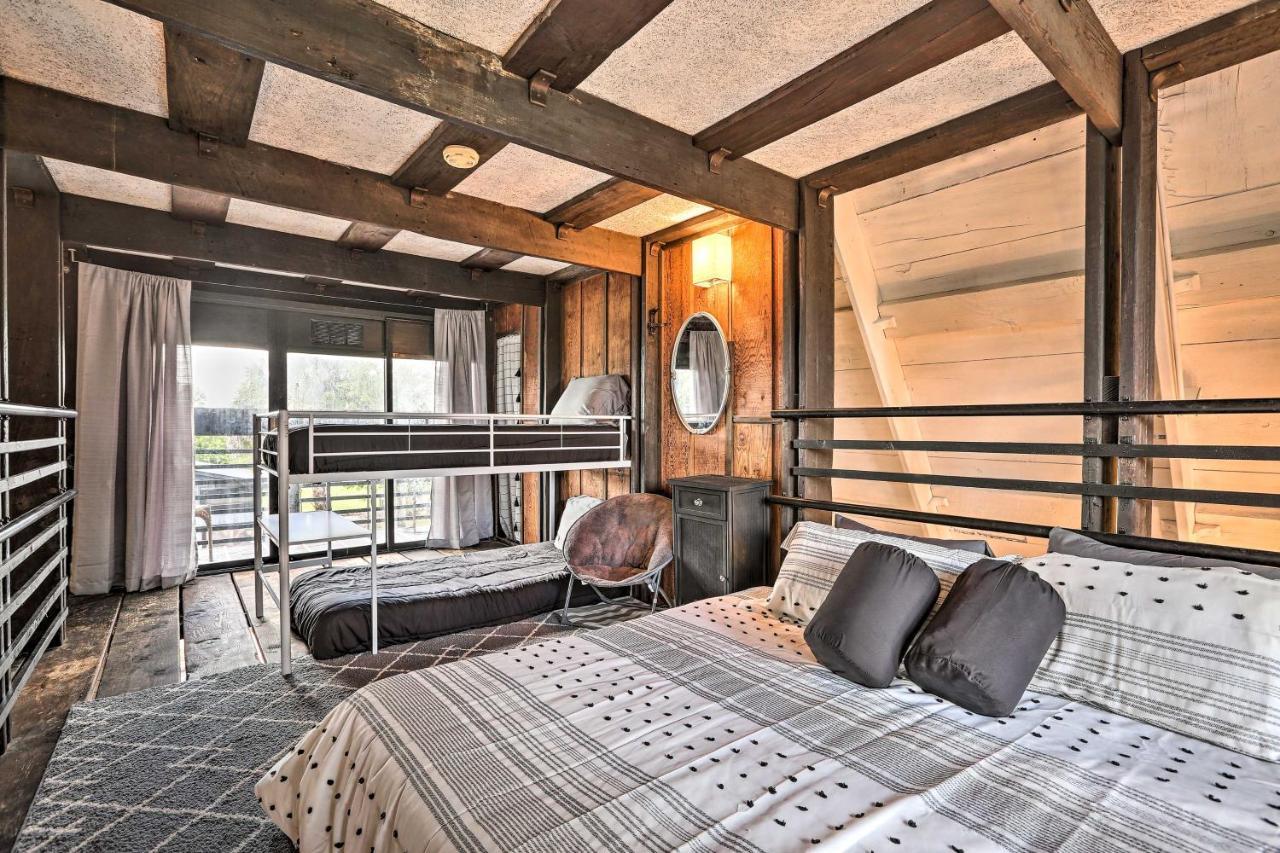 Authentic Clewiston Home With Outdoor Game Room Eksteriør bilde