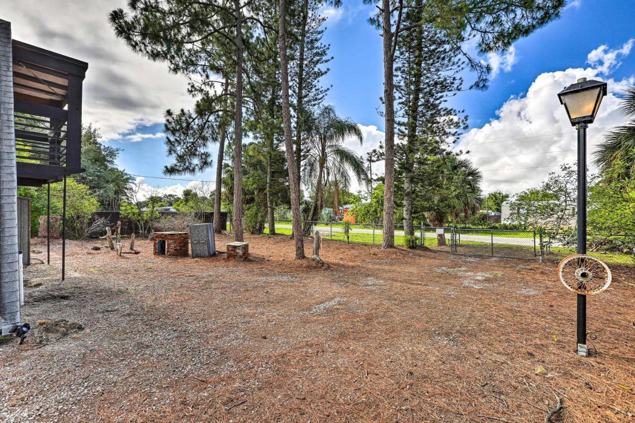 Authentic Clewiston Home With Outdoor Game Room Eksteriør bilde