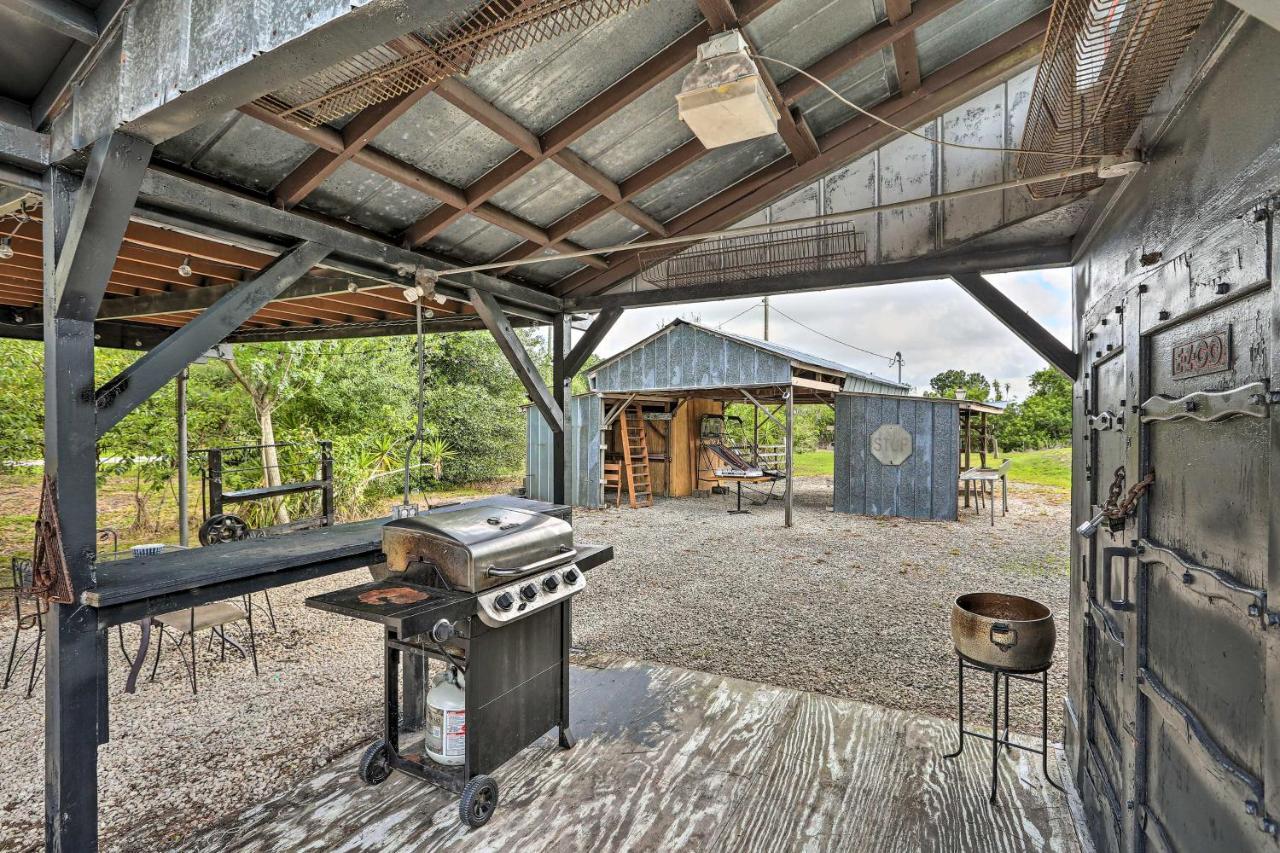Authentic Clewiston Home With Outdoor Game Room Eksteriør bilde