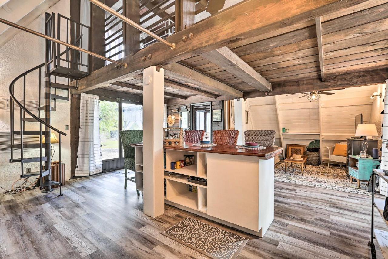 Authentic Clewiston Home With Outdoor Game Room Eksteriør bilde