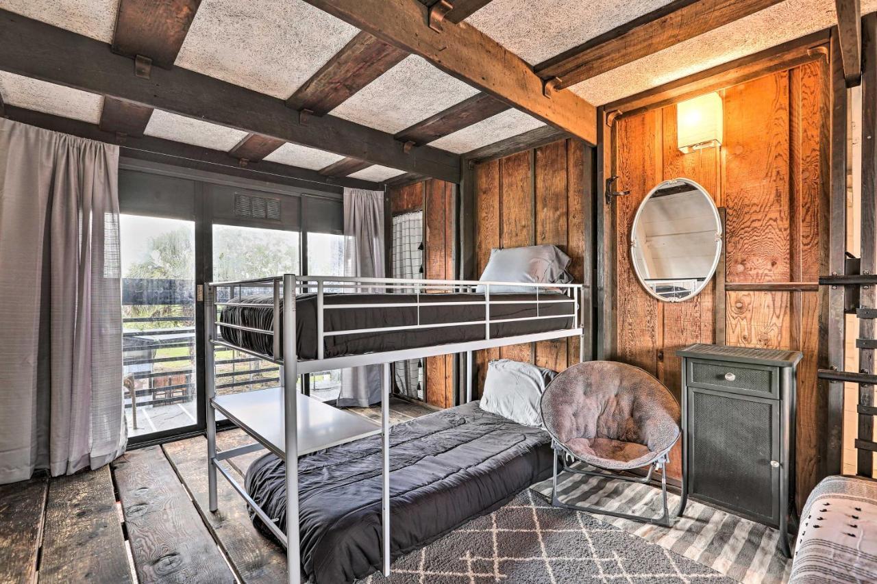 Authentic Clewiston Home With Outdoor Game Room Eksteriør bilde